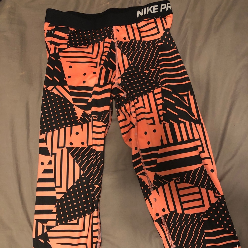 NWOT Nike Leggings